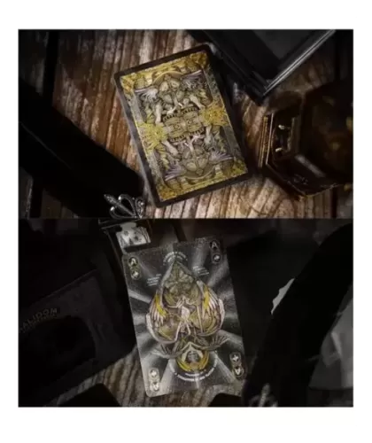 Halidom Silver Sacred Box Set – Cărți de joc premium | Emagie.ro 2