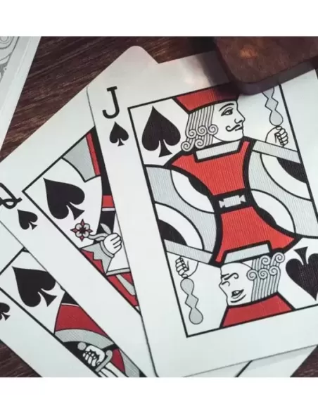 Smoke & Mirrors V8 Silver Deluxe – Cărți de joc premium | Emagie.ro