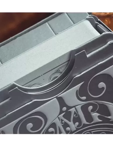 Smoke & Mirrors V8 Silver Deluxe – Cărți de joc premium | Emagie.ro