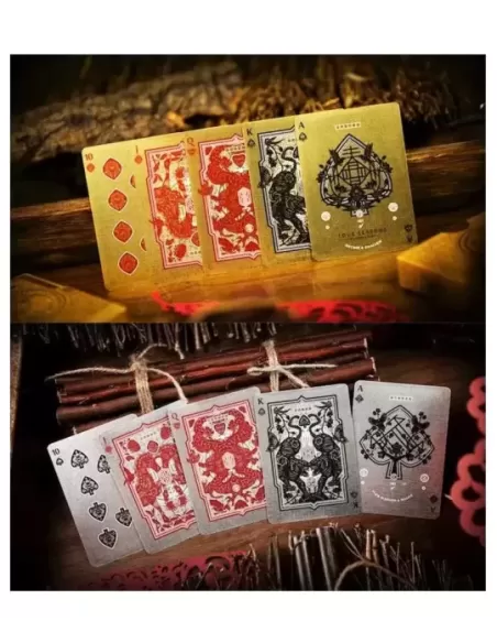 The Four Seasons Wooden Boxset – Cărți de joc premium | Emagie.ro