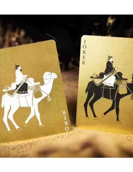 The Silk Wooden Boxset – Cărți de joc premium | Emagie.ro