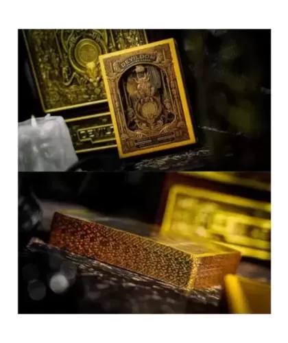 Devildom Deluxe Walnut Boxed Set – Cărți de joc premium | Emagie.ro 2