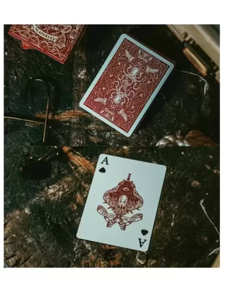 Red Seafarers by Joker and the Thief – Cărți de joc premium | Emagie.ro