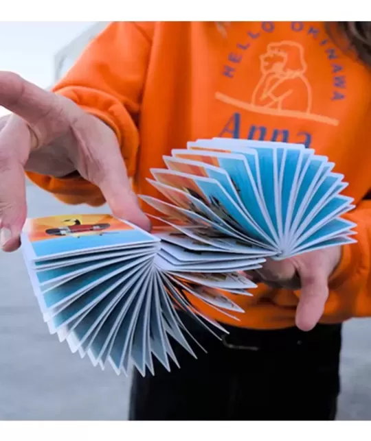 Suzy Accordion Cards – Cărți de joc premium | Emagie.ro