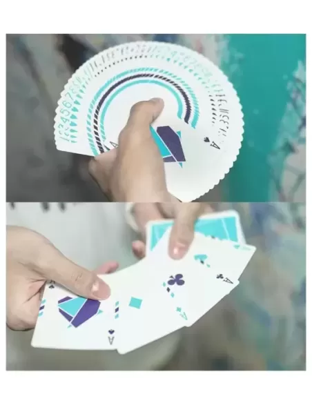 Flexible Gradients Blue by TCC – Cărți de joc premium | Emagie.ro