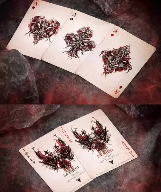Demon V2 Gigantic Edition Deck Premium – Cărți de joc premium | Emagie.ro
