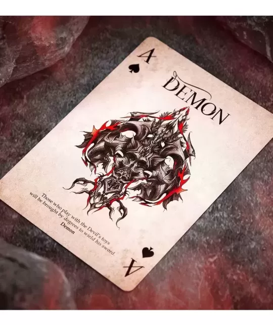 Demon V2 Gigantic Edition Deck Premium – Cărți de joc premium | Emagie.ro