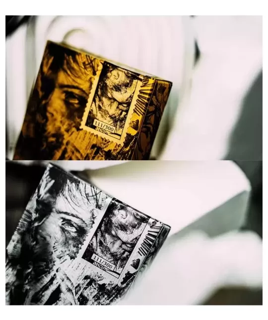 Deluxe Lacquer Collectors Box Set – Cărți de joc premium | Emagie.ro