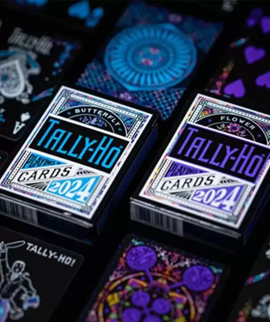 Tally-Ho 2024 Flower – Cărți de joc premium | Emagie.ro
