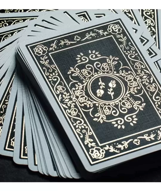 Black Roses 10 Year Anniversary – Cărți de joc premium | Emagie.ro