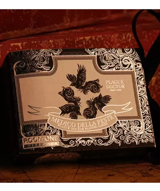 Plague Doctor Blackout Plague – Cărți de joc premium | Emagie.ro