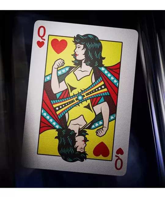 Superman Playing Cards by theory11 – Cărți de joc premium | Emagie.ro