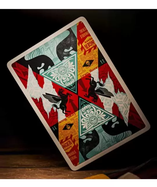 Obey Collage Edition – Cărți de joc premium | Emagie.ro