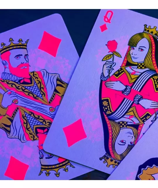 Bicycle Star-Fire Pink Neon – Cărți de joc premium | Emagie.ro