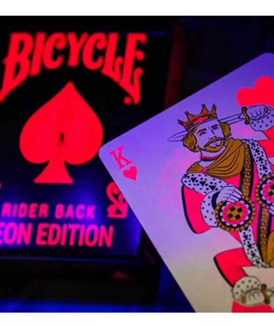 Bicycle Star-Fire Pink Neon – Cărți de joc premium | Emagie.ro