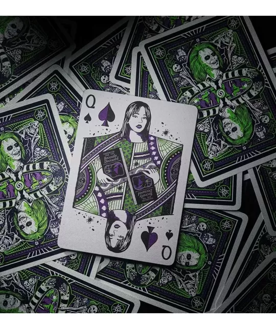 Beetlejuice Playing Cards by theory11 – Cărți de joc premium | Emagie.ro