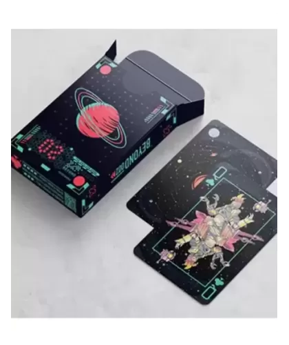 Beyond The Endless Dark Playing Cards – Cărți de joc premium | Emagie.ro 2