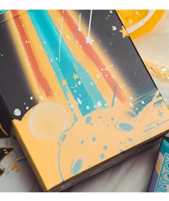 Space Cat V2 Playing Cards by King Star – Cărți de joc premium | Emagie.ro