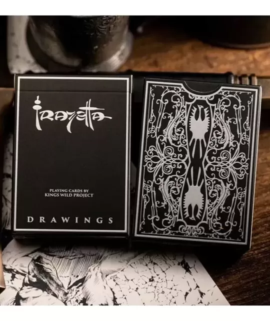 Frazetta Art Museum x Kings Wild Drawing Ed – Cărți de joc premium | Emagie.ro