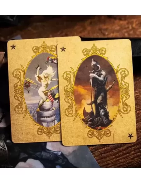 Frazetta Art Museum x Kings Wild Painting Ed – Cărți de joc premium | Emagie.ro