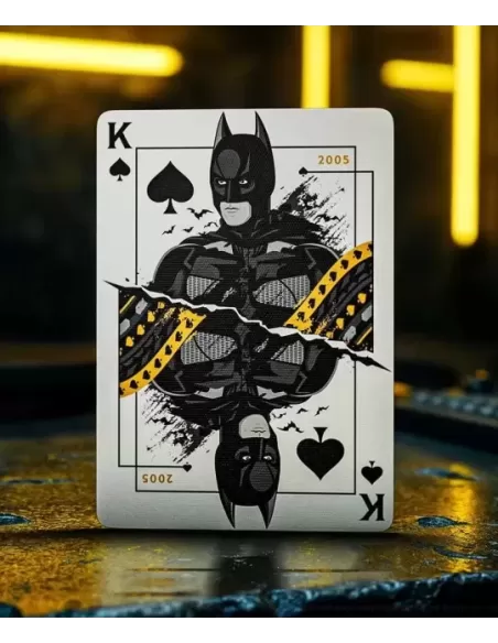 Batman 85th Anniversary Playing Cards by theory11 – Cărți de joc premium | Emagie.ro