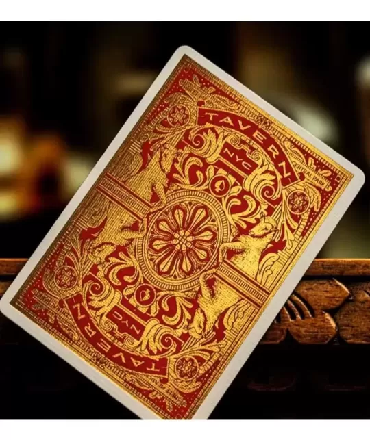 Tavern on the Green Red Edition by Theory11 – Cărți de joc premium | Emagie.ro