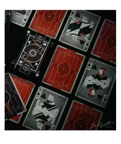 Cyberware Rouge – Cărți de joc premium | Emagie.ro 2