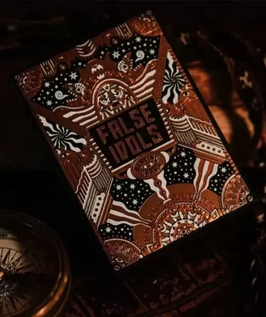 False Idols Totem Playing Cards by Joker and the Thief – Cărți de joc premium | Emagie.ro