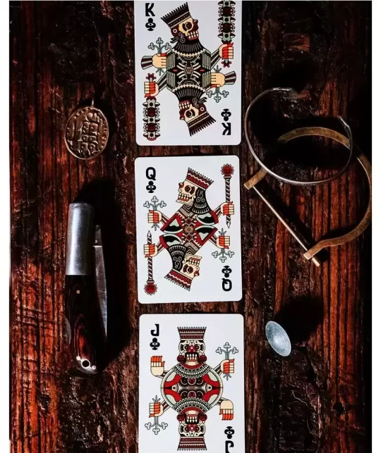 False Idols Playing Cards by Joker and the Thief – Cărți de joc premium | Emagie.ro