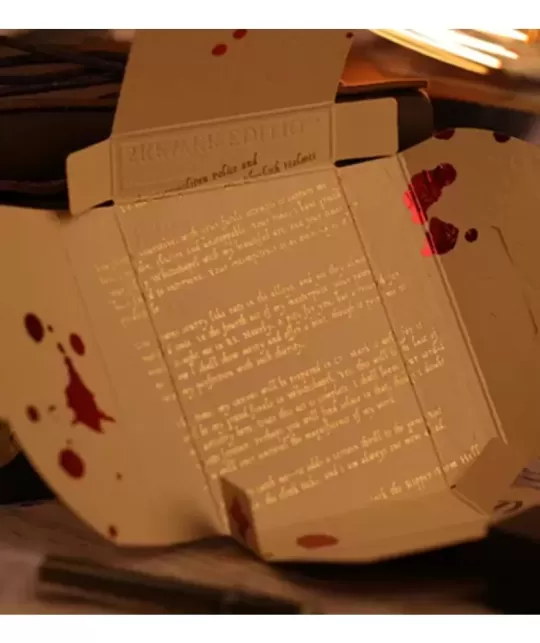 Jack the Ripper & Sherlock Holmes Skewer Edition Playing Cards – Cărți de joc premium | Emagie.ro