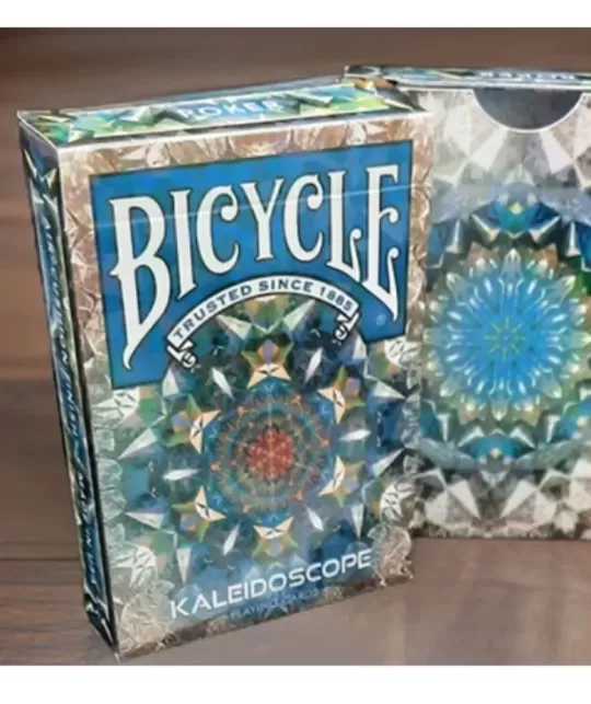 Bicycle Kaleidoscope Blue Playing Cards – Cărți de joc premium | Emagie.ro