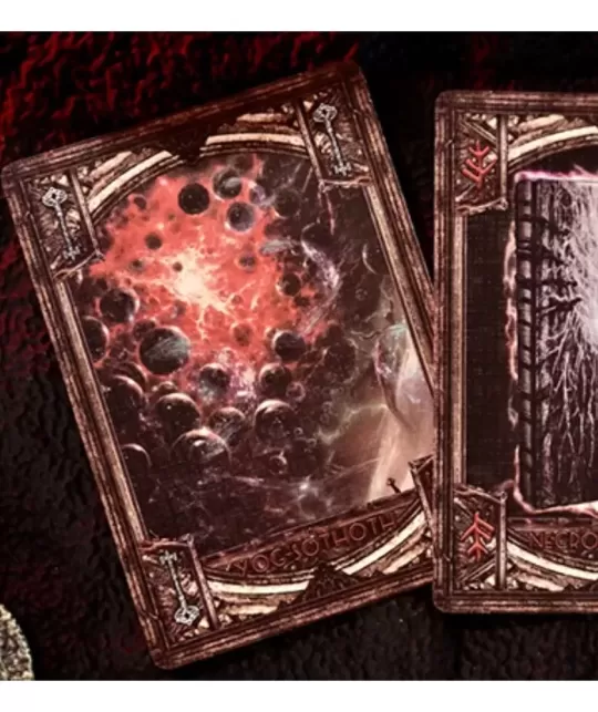 Cthulhu Luminescence of Yore deck by Evokad – Cărți de joc premium | Emagie.ro