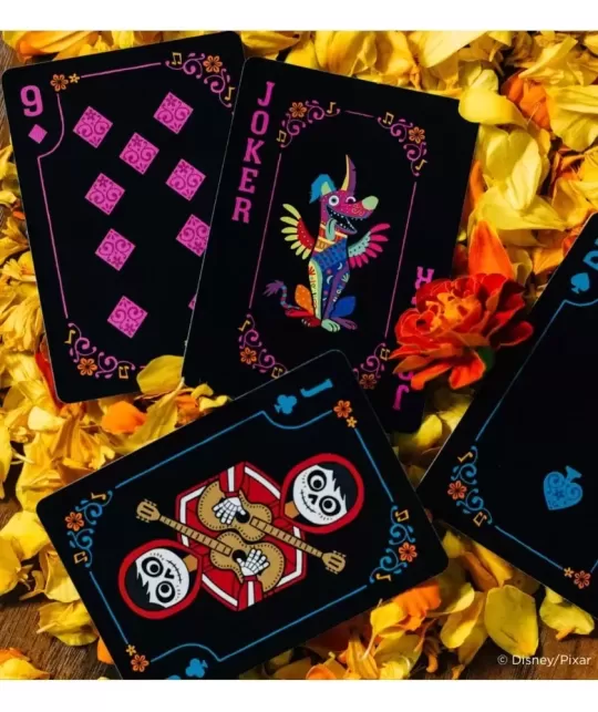 Bicycle Disney Coco – Cărți de joc premium | Emagie.ro